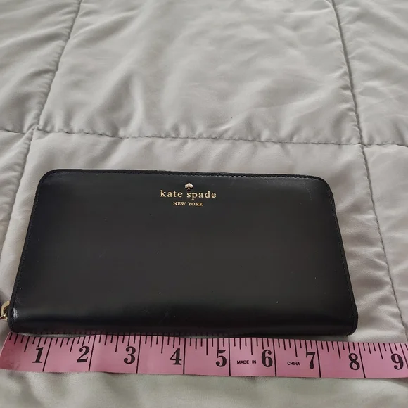 Kate Spade Black Zip-Around Wallet - Picture 5 of 9